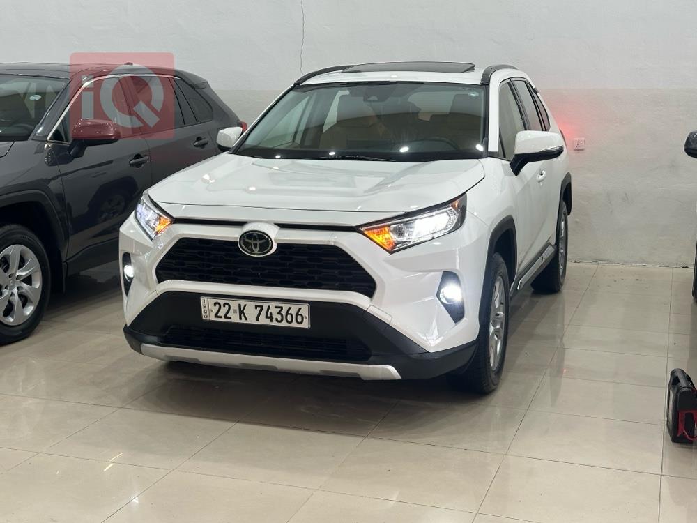 تويوتا راف 4